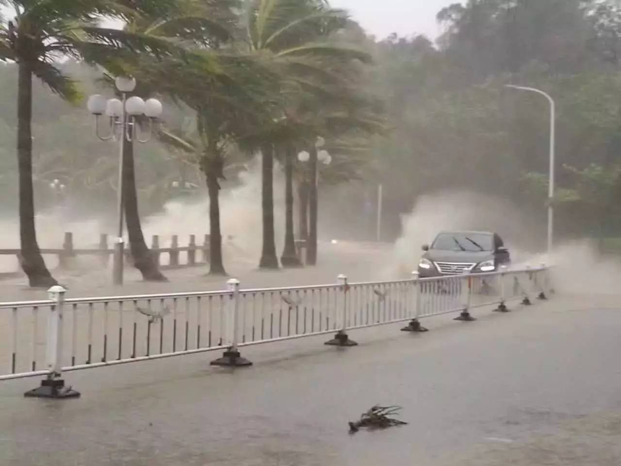 珠海台风实时视频，直击台风影响下的城市状况